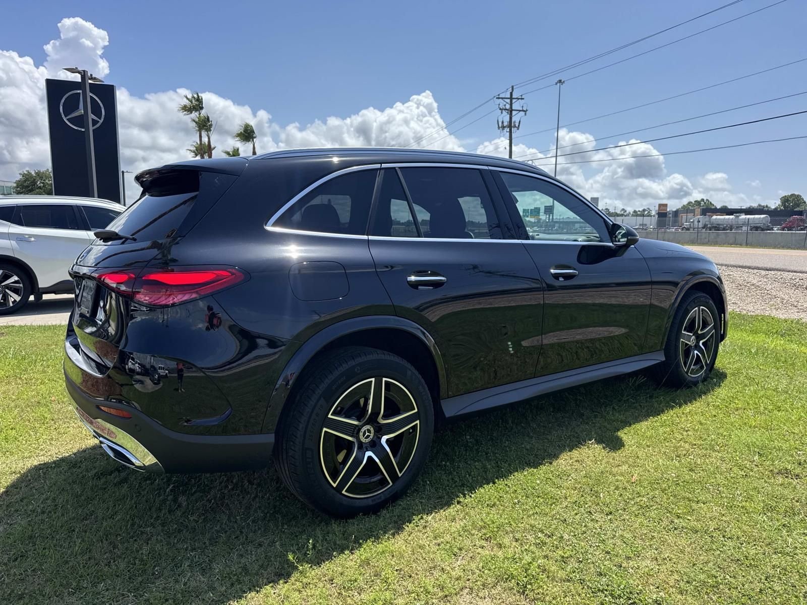 Certified Used 2026 Black Mercedes-Benz GLC 300 image 5