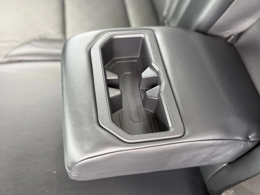 Used 2023  Toyota Limited image 6