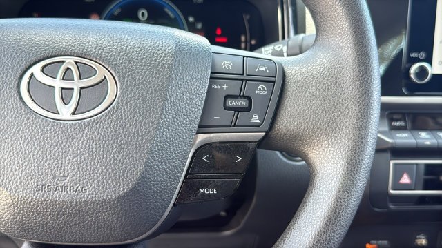 Used 2025 Midnight Black Metallic Toyota LE image 21
