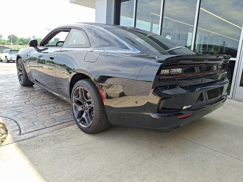 New 2026 Diamond Black Crystal Pearlcoat Dodge Scat Pack image 4