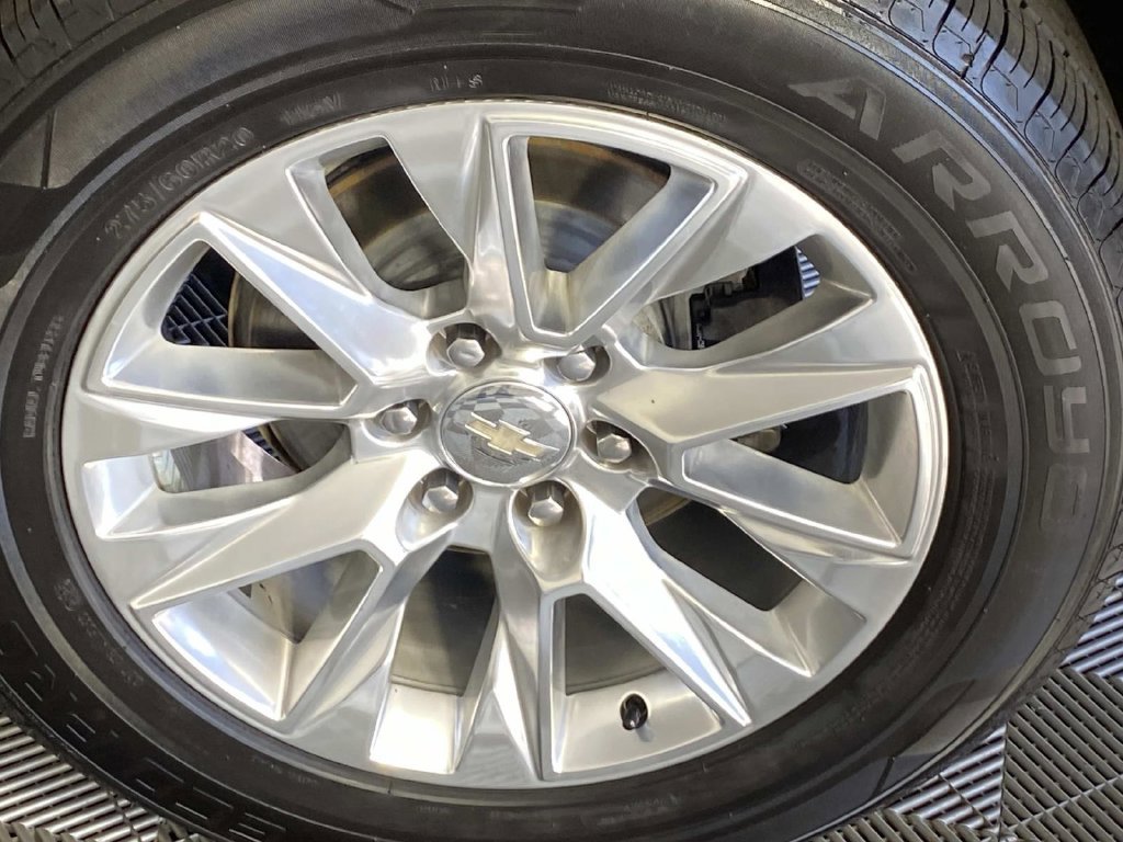 Used 2023 Gray Chevrolet Premier image 29