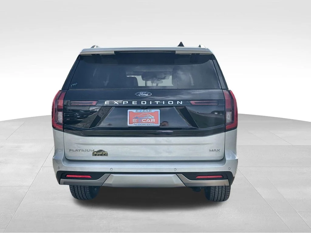 New 2026 Star White Metallic Tri-Coat Ford MAX Platinum® image 6