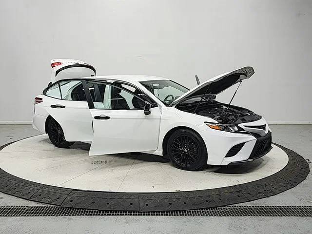 Used 2020 White Toyota SE Nightshade image 9