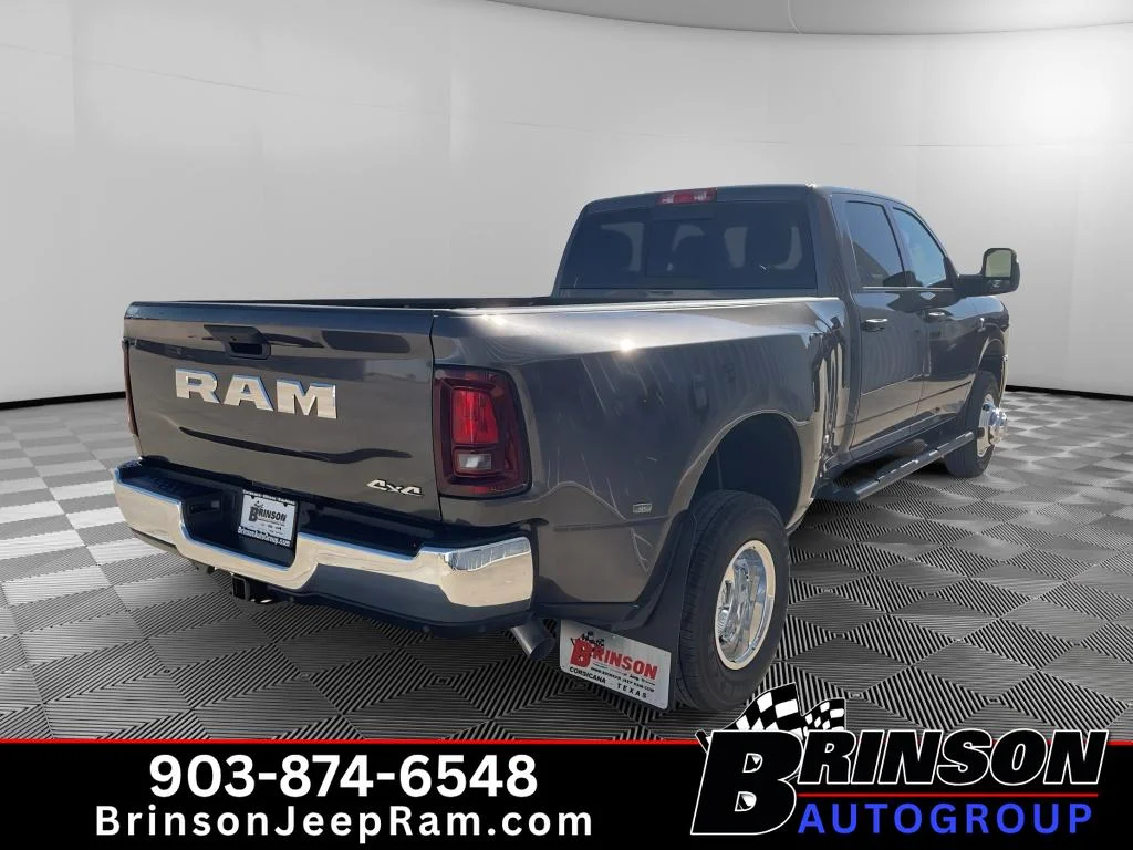 New 2026 Granite Crystal Metallic Clear-Coat Exterior Paint RAM Tradesman image 5