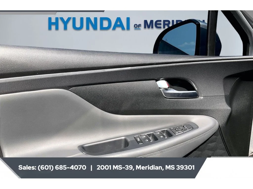 Used 2023 Shimmering Silver Hyundai SEL image 17