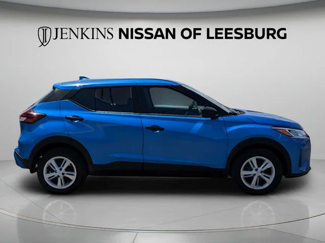 Used 2025 Blue Nissan S image 2