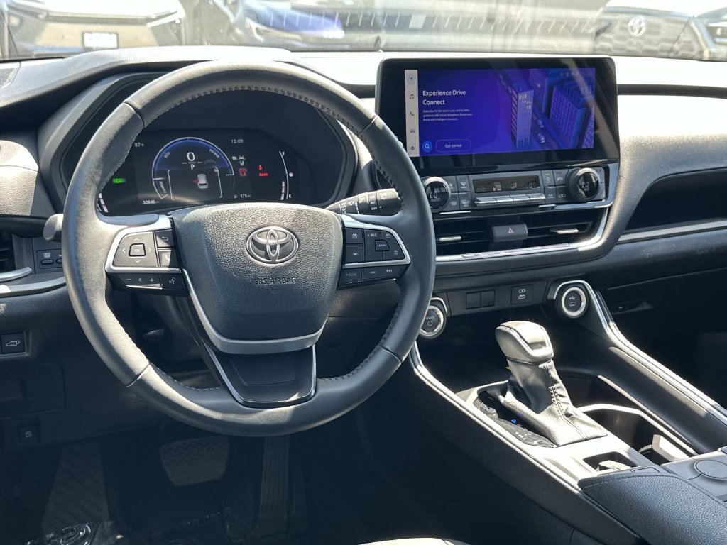 Used 2025 Black Toyota XLE image 2