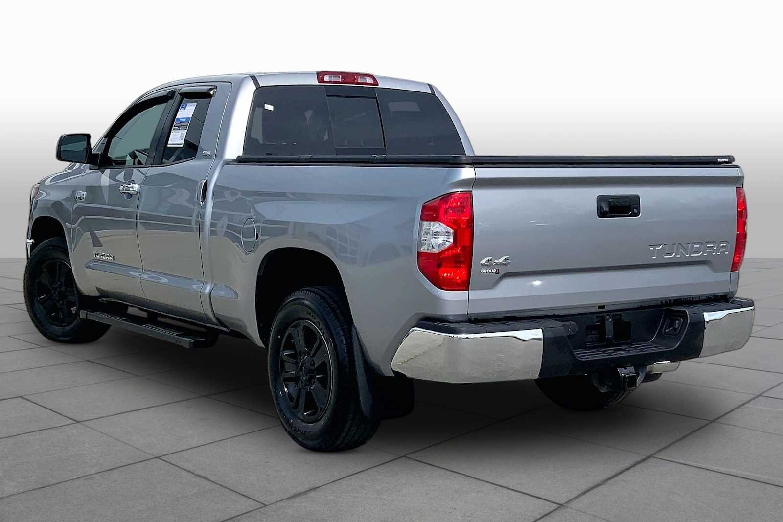 Used 2019 Silver Sky Metallic Toyota SR5 image 22