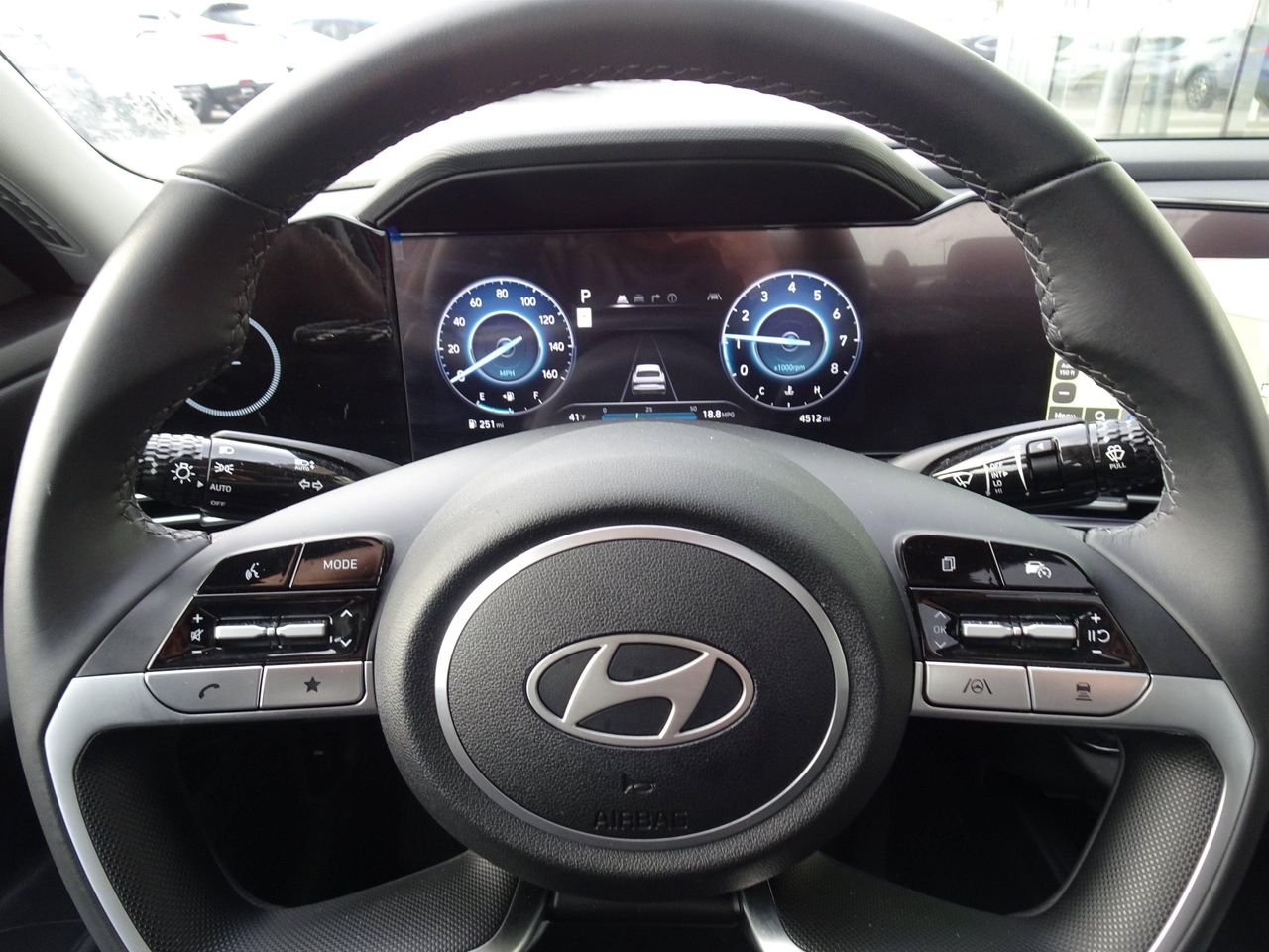 2025 Hyundai Elantra SEL - Photo 20