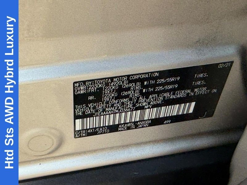 Used 2021 Titanium Toyota XLE image 32