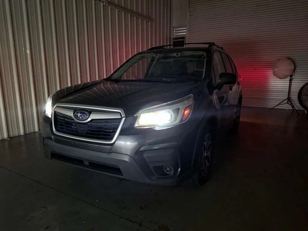 Used 2019 Gray Subaru Premium image 8
