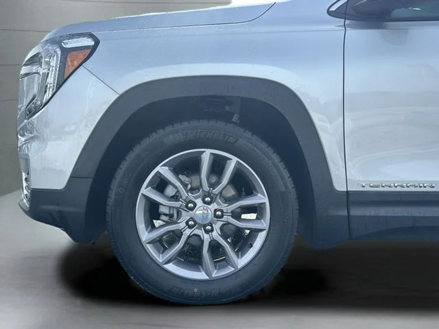 Certified Used 2022 Silver GMC SLT image 20