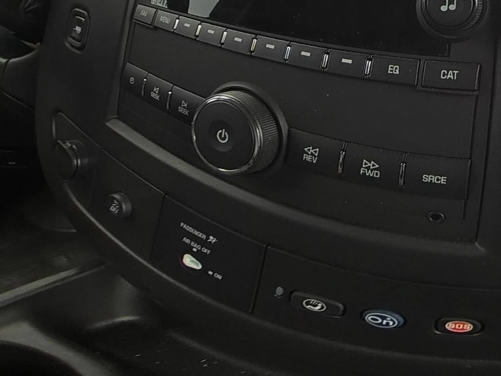 2025 Chevrolet Express Cargo Work Van - Photo 12