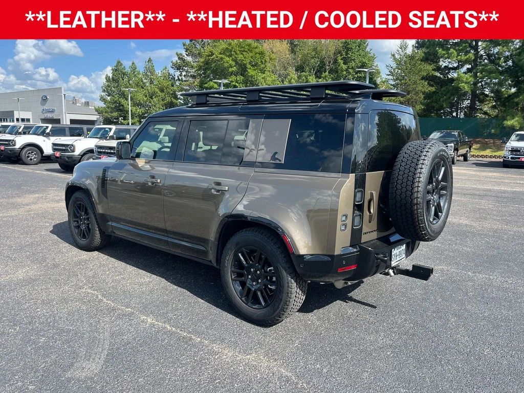Used 2026 Gondwana Stone Land Rover X-Dynamic SE image 5