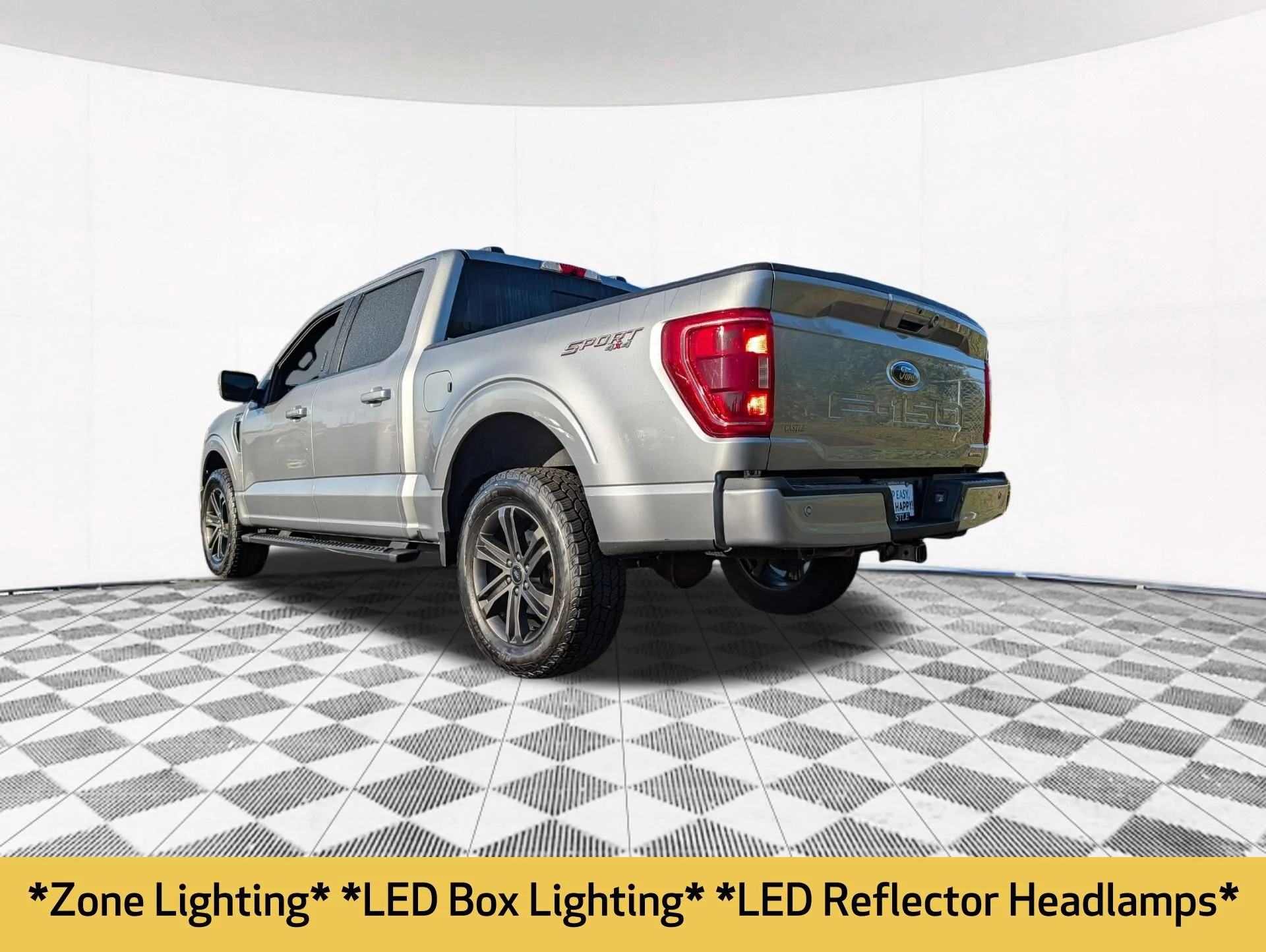 Used 2022 Silver Ford XLT image 17