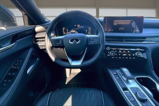Used 2027 Gray INFINITI AUTOGRAPH image 5
