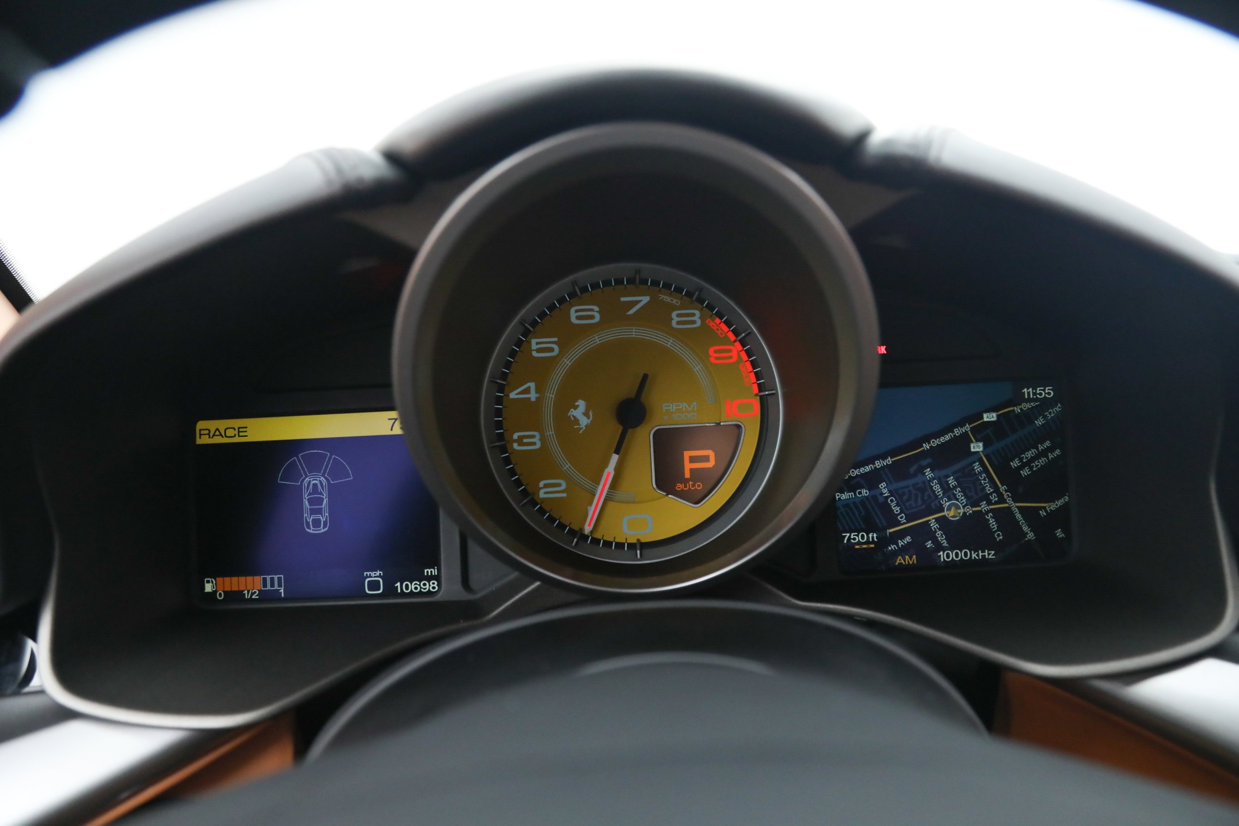Used 2016 Red Ferrari  image 29