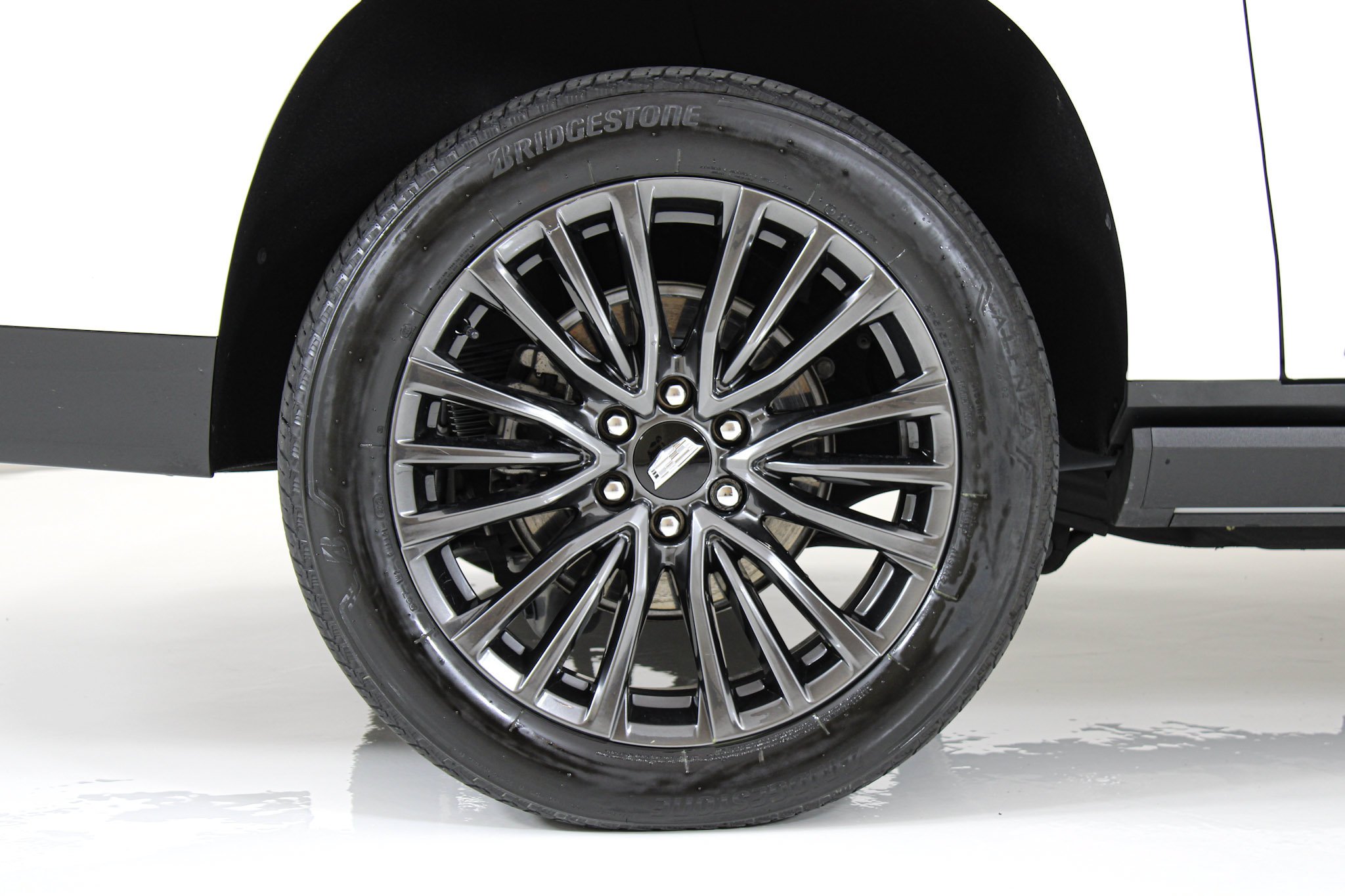 Used 2025 Crystal White Tricoat Cadillac Sport Platinum image 15
