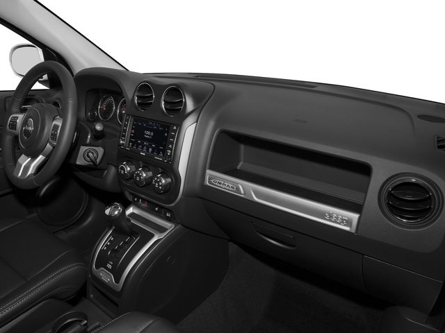 Used 2016 Bright White Clearcoat Jeep Latitude image 20