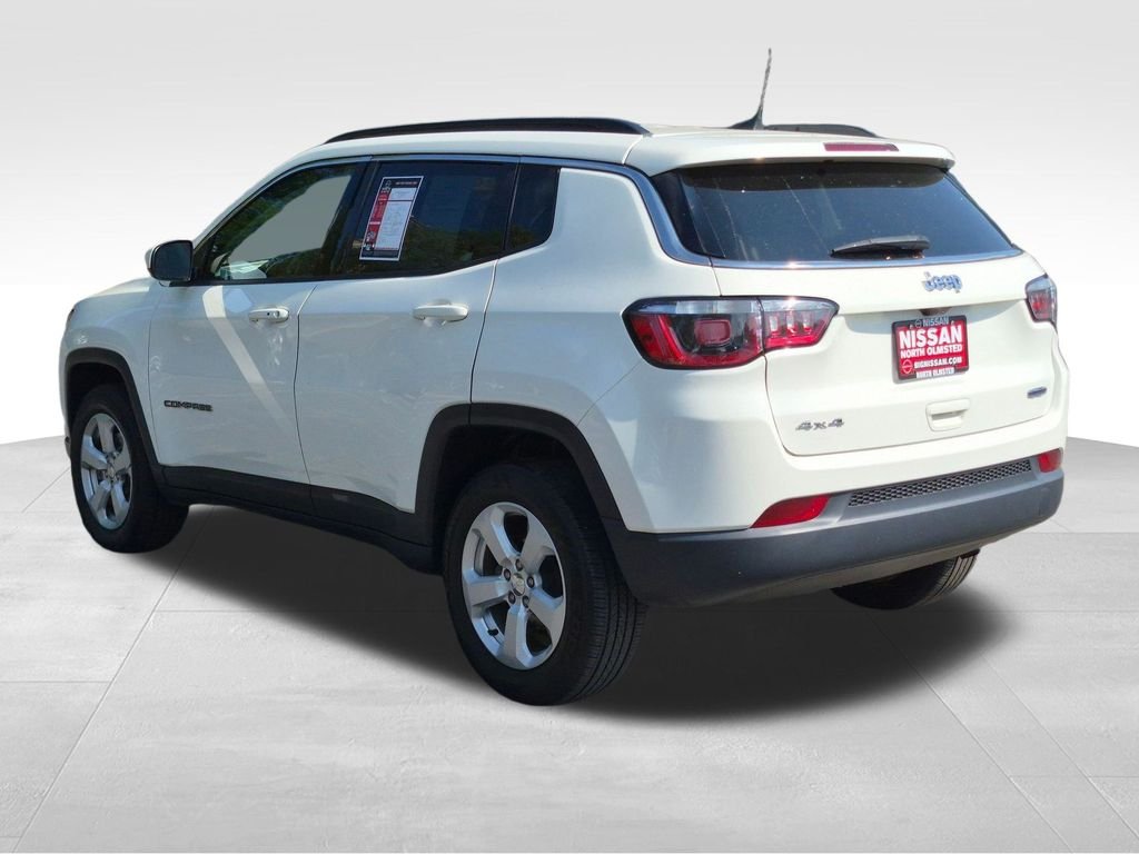 Used 2019 White Clearcoat Jeep Latitude image 11