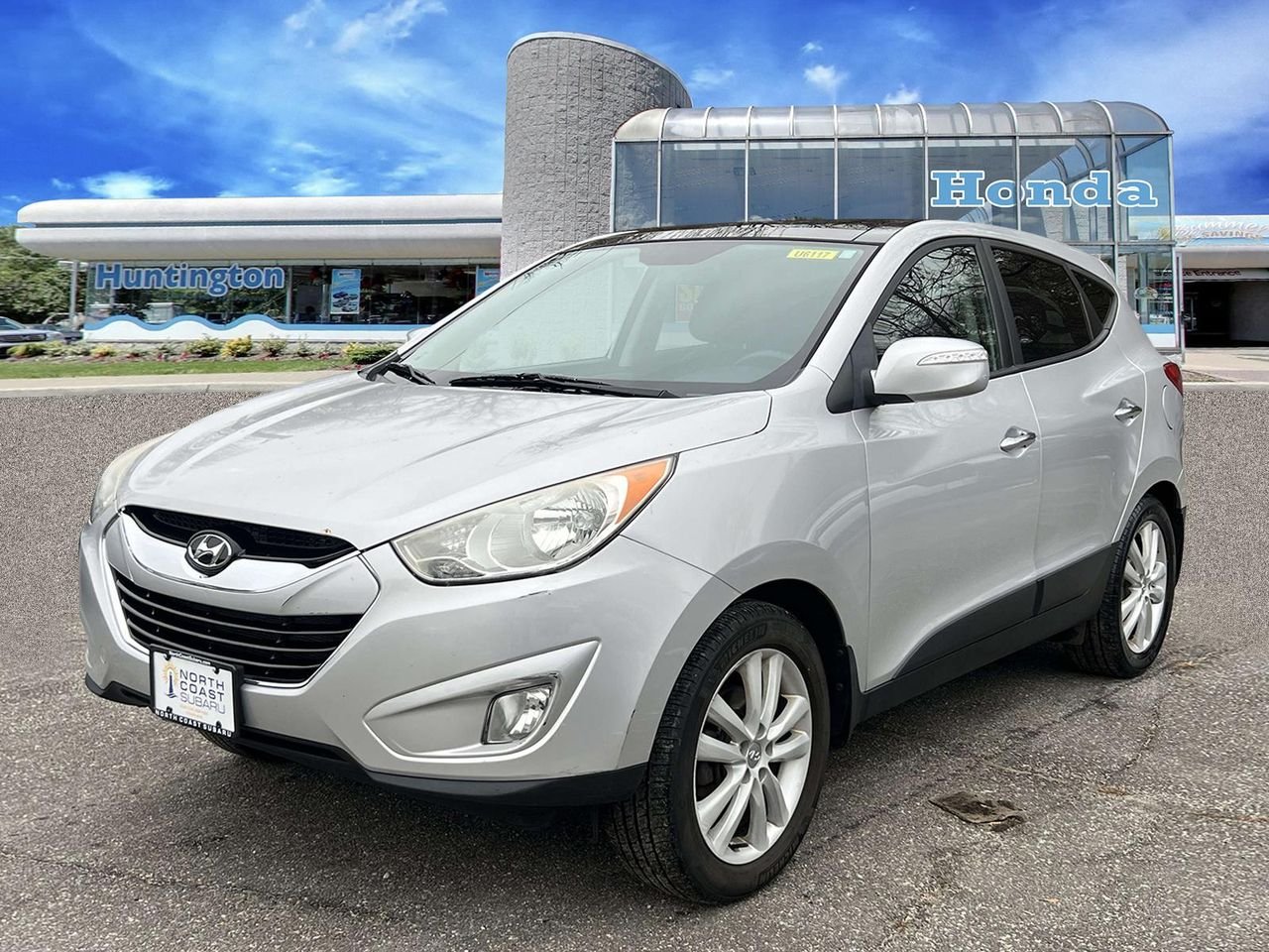 Used 2013 Hyundai Tucson Limited with VIN KM8JUCAC5DU773298 for sale in Huntington, NY