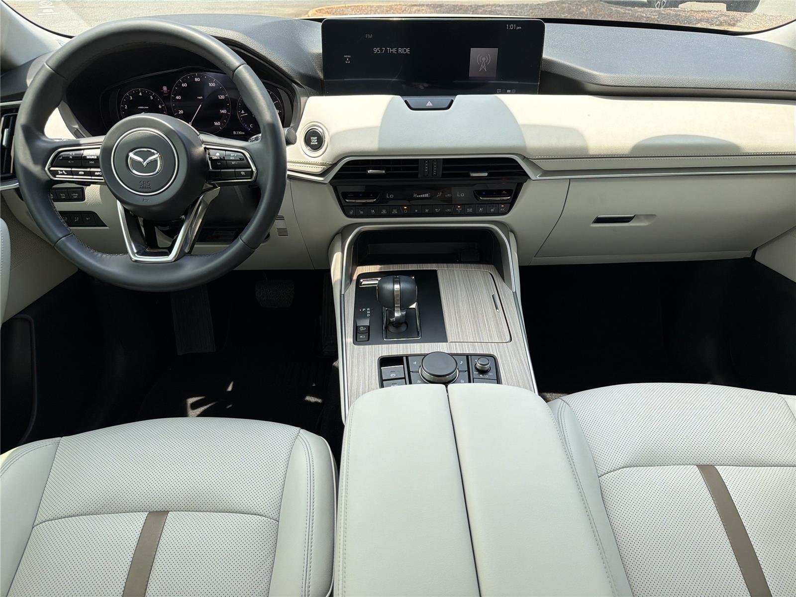 Used 2024 Rhodium White Premium Mazda 3.3 Turbo Premium Plus image 2