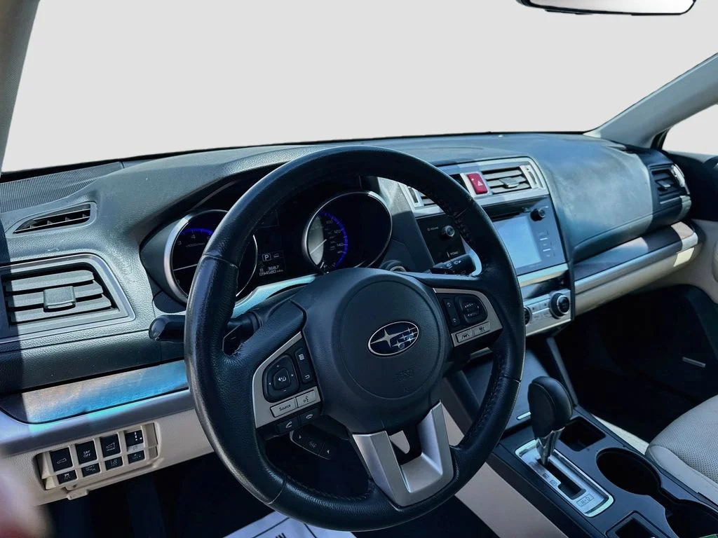 Used 2017 Green Subaru 2.5i image 9