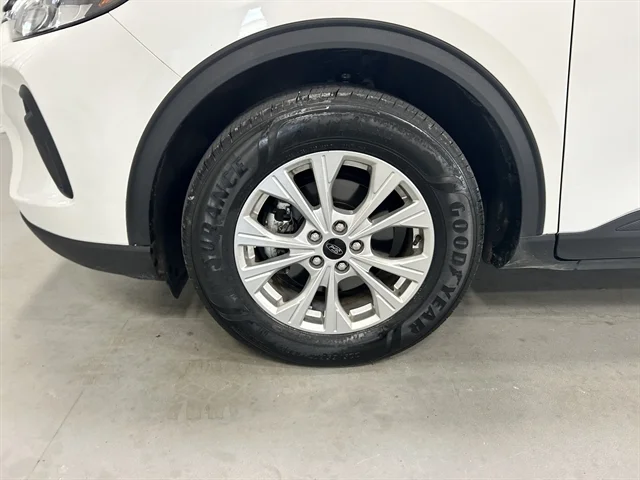 Used 2023 White FORD Active image 11