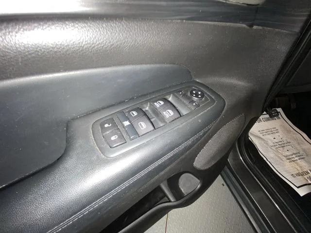 Used 2021 Gray Jeep Laredo E image 13