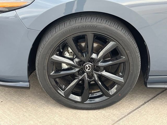 Used 2022 Gray Mazda Premium Plus image 5