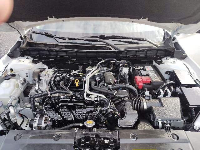 Used 2025 White Nissan 2.5 SV image 30
