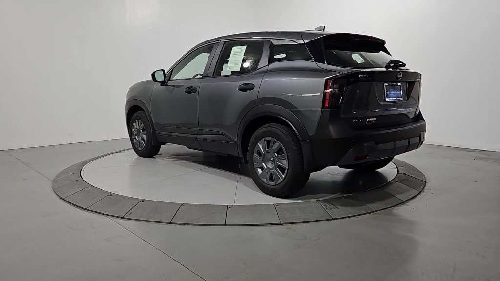 Used 2025 Gray Nissan S image 3