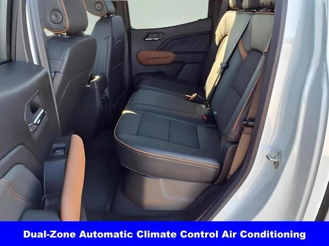 Used 2026 White GMC AT4 image 9
