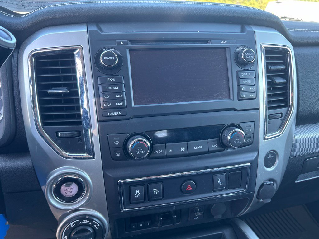 Used 2017 Black Nissan PRO-4X image 14