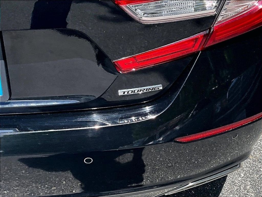Used 2018 Black Honda Touring image 29