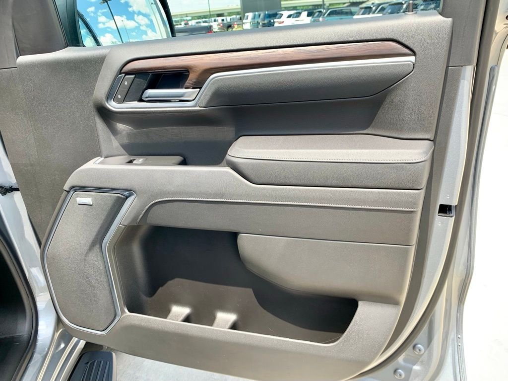 Used 2026 Silver GMC SLT image 27