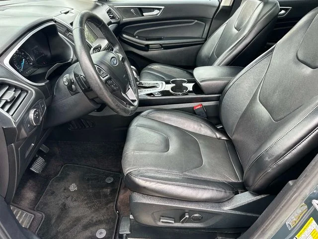 Used 2016 Blue Ford Titanium image 18