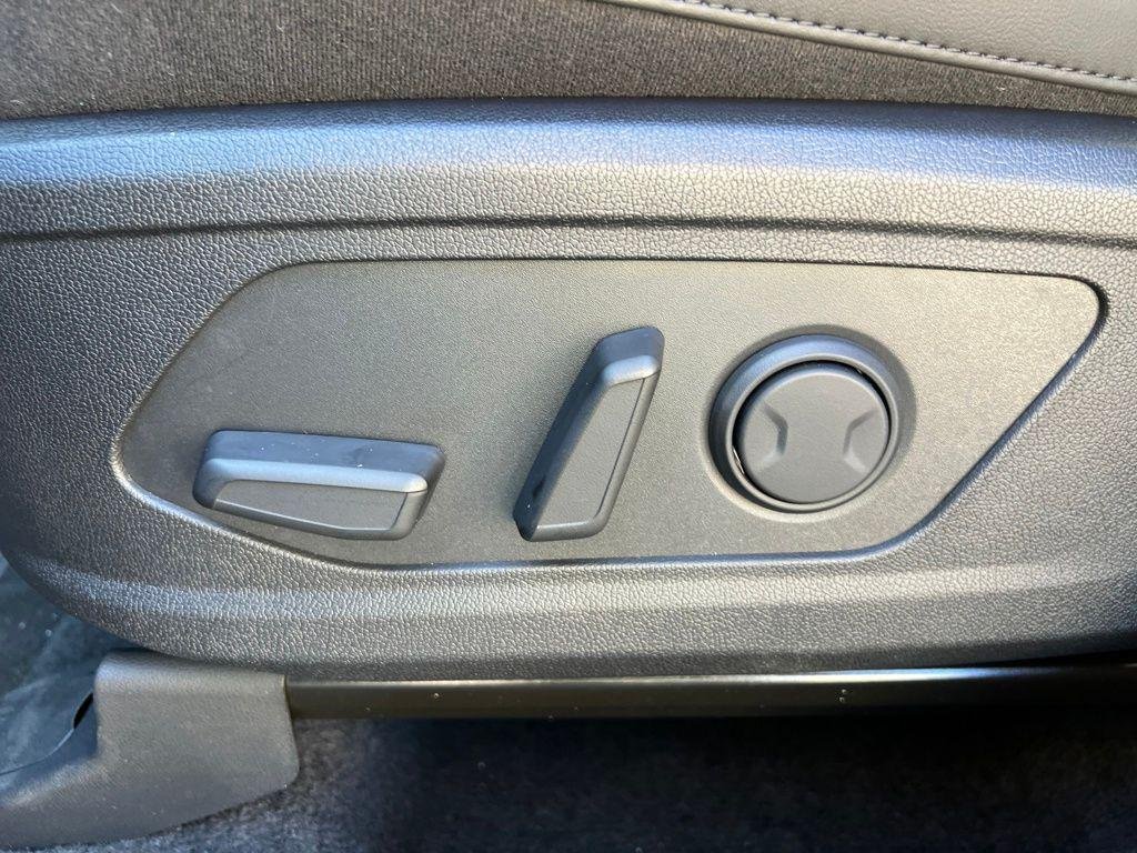 New 2026 Ebony Black Kia S image 16