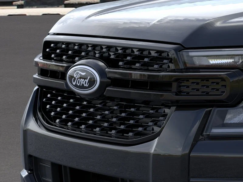 New 2025 Shadow Black Ford XLT image 17