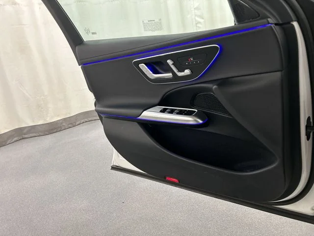 2025 Mercedes-Benz E-Class E350 - Photo 19