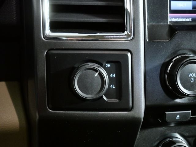Used 2015  Ford XLT image 23