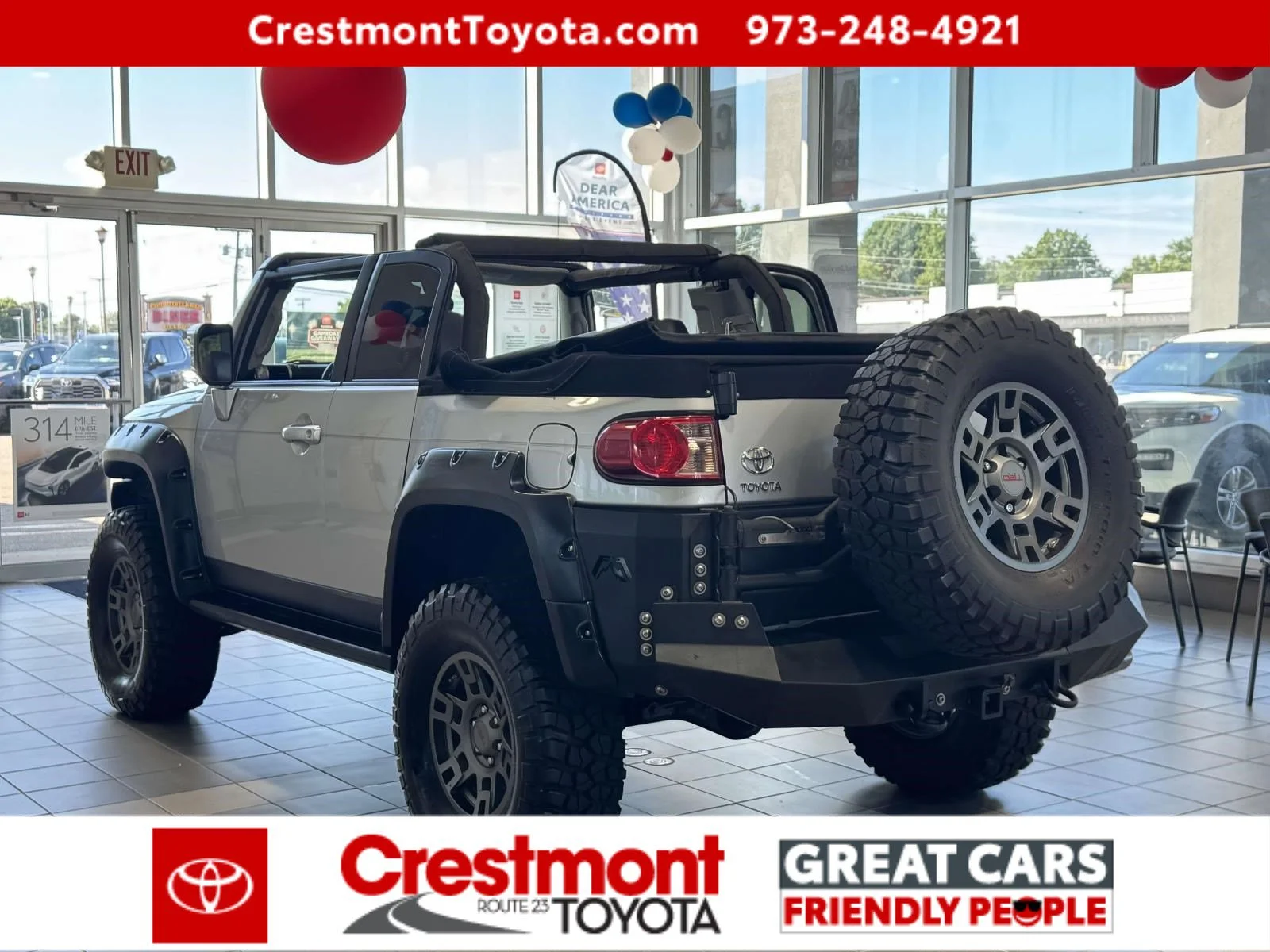 Used 2008 White/Titanium Metallic Toyota  image 8