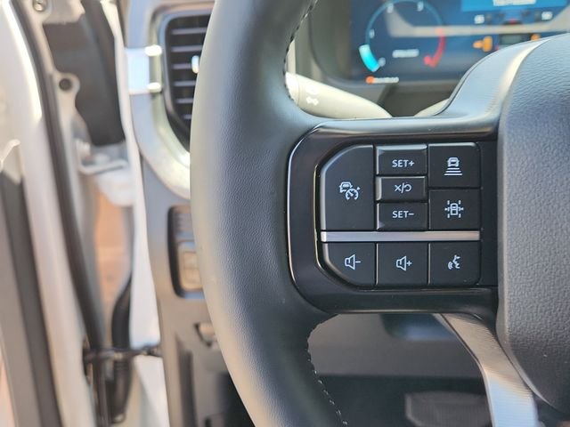 New 2026 Star White Metallic Tri-Coat Ford F-250® Platinum® image 15