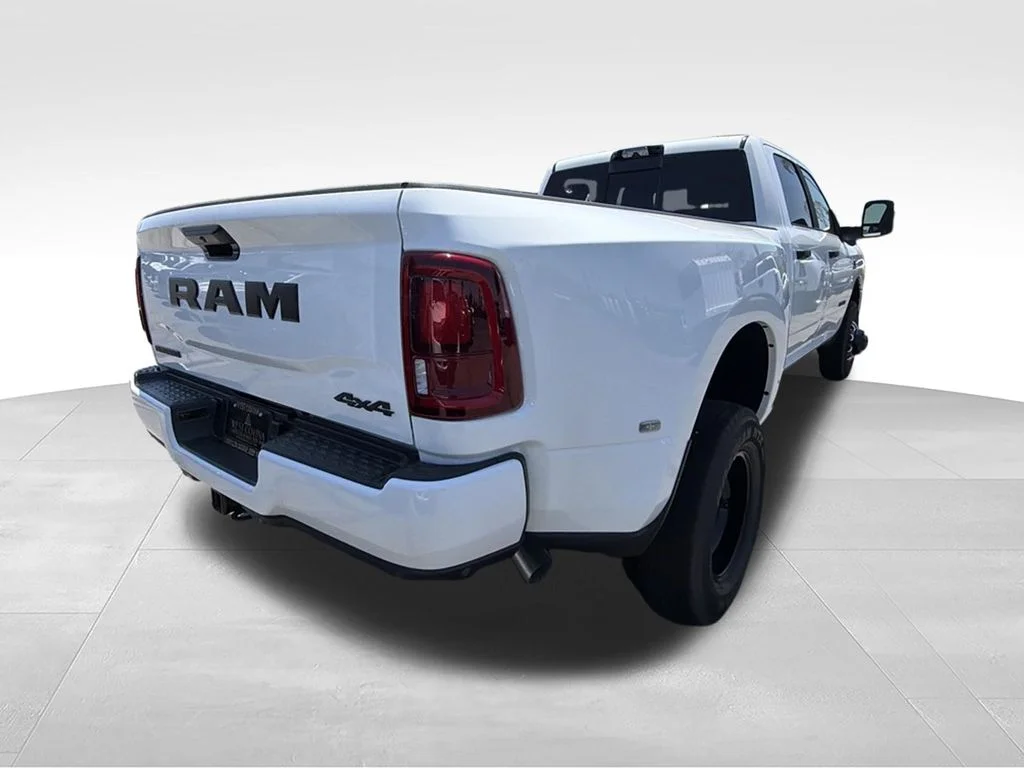 New 2026 Bright White Clear-Coat Exterior Paint RAM Big Horn image 8