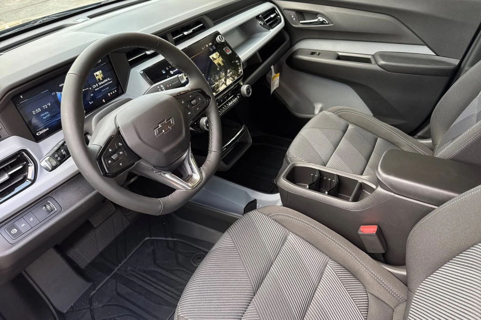 New 2027 Sterling Grey Metallic Chevrolet LT image 9