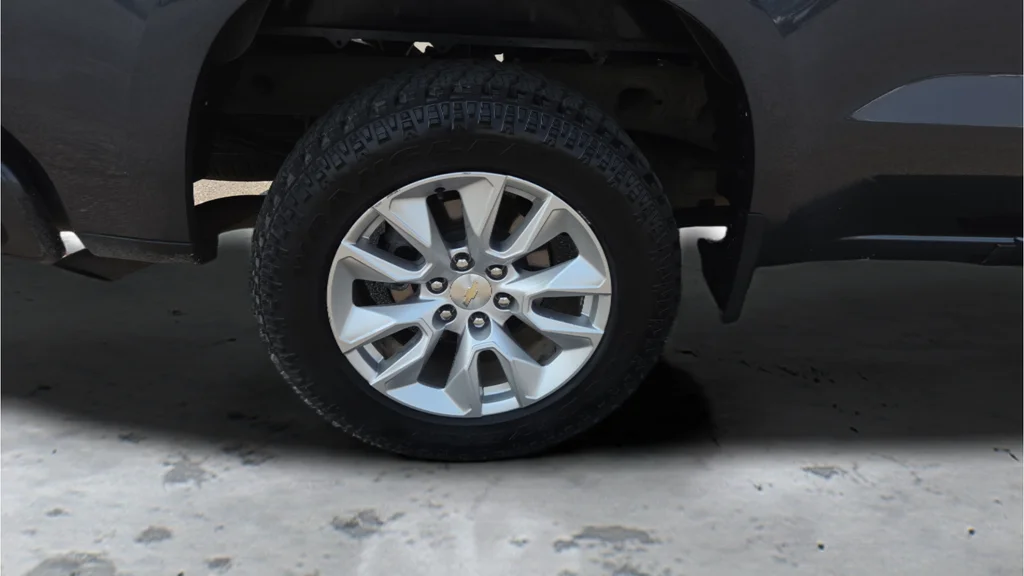 Used 2021 Gray Chevrolet Custom image 76
