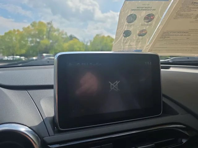 Used 2017  Mazda Grand Touring image 16