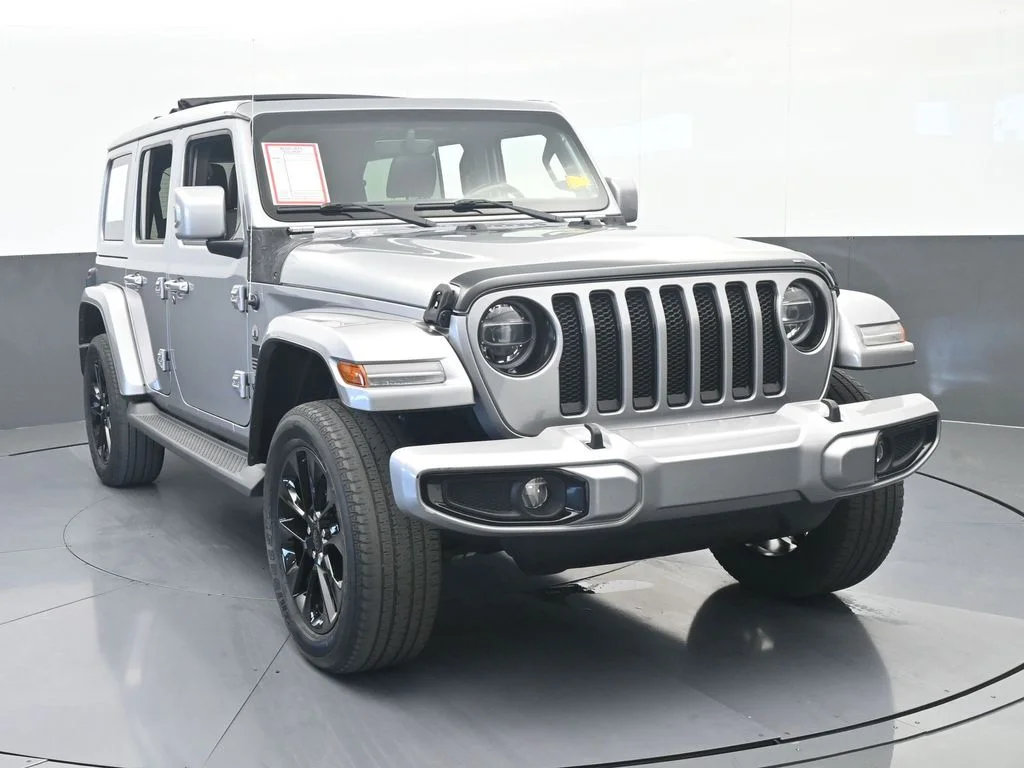 Used 2021 Billet Silver Metallic Clearcoat Jeep Unlimited Sahara High Altitude image 9