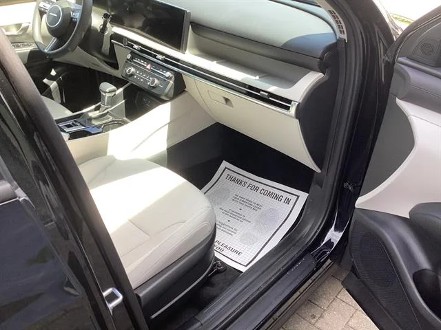 Certified Used 2026 Phantom Black Pearl Hyundai SE image 11