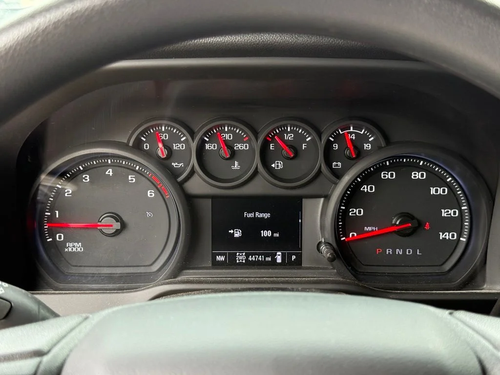 Used 2025 Gray Chevrolet Custom image 18